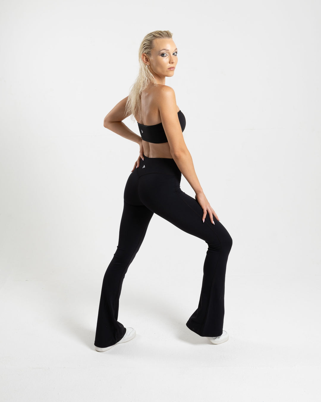 Aura Flared Leggings- Black