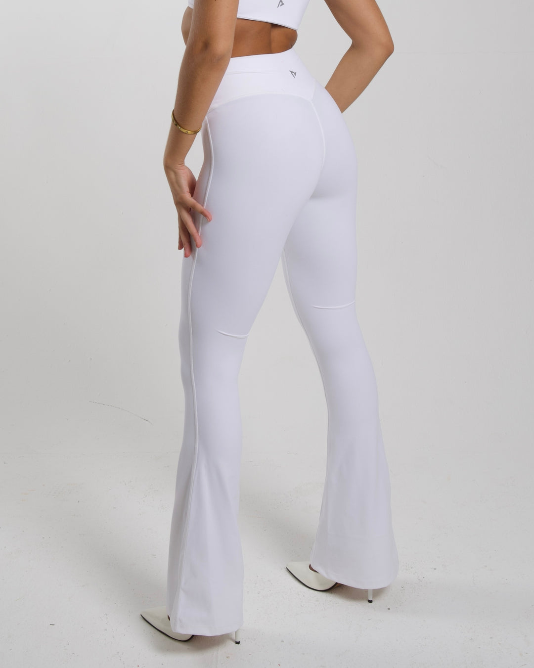 Aura Flared Leggings