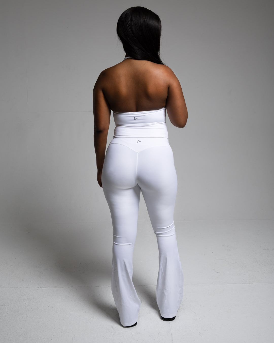 Aura Halter V-Tank- White