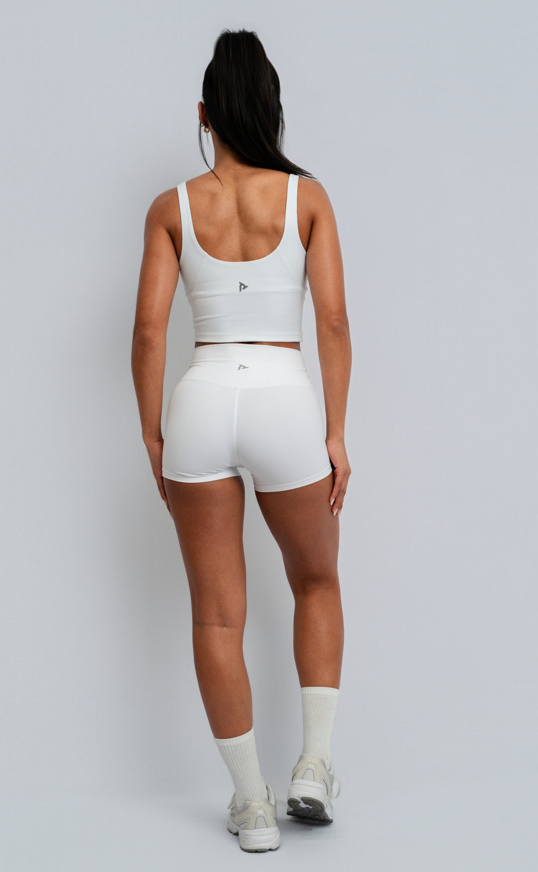 DYNAMIC TANK TOP